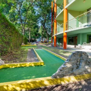 07.Mini golf MPM Hotel Kalina Garden (1)