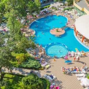 08.Outdoor pool MPM Hotel Kalina Garden