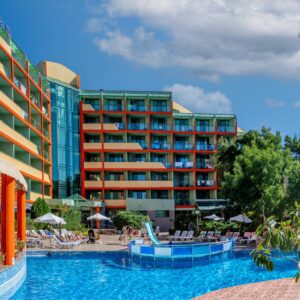 10.Outdoor pool MPM Hotel Kalina Garden