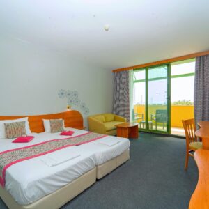 Twin Room MPM Hotel Kalina Garden (4)