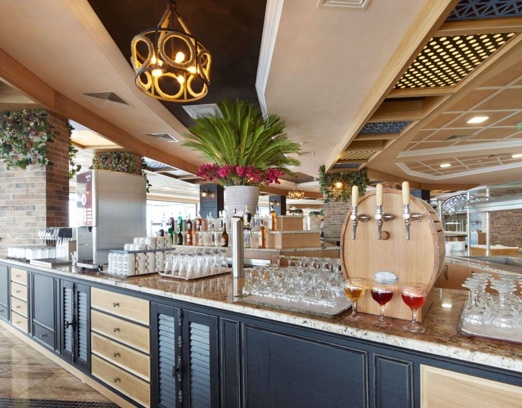 RESTAURANT ph6