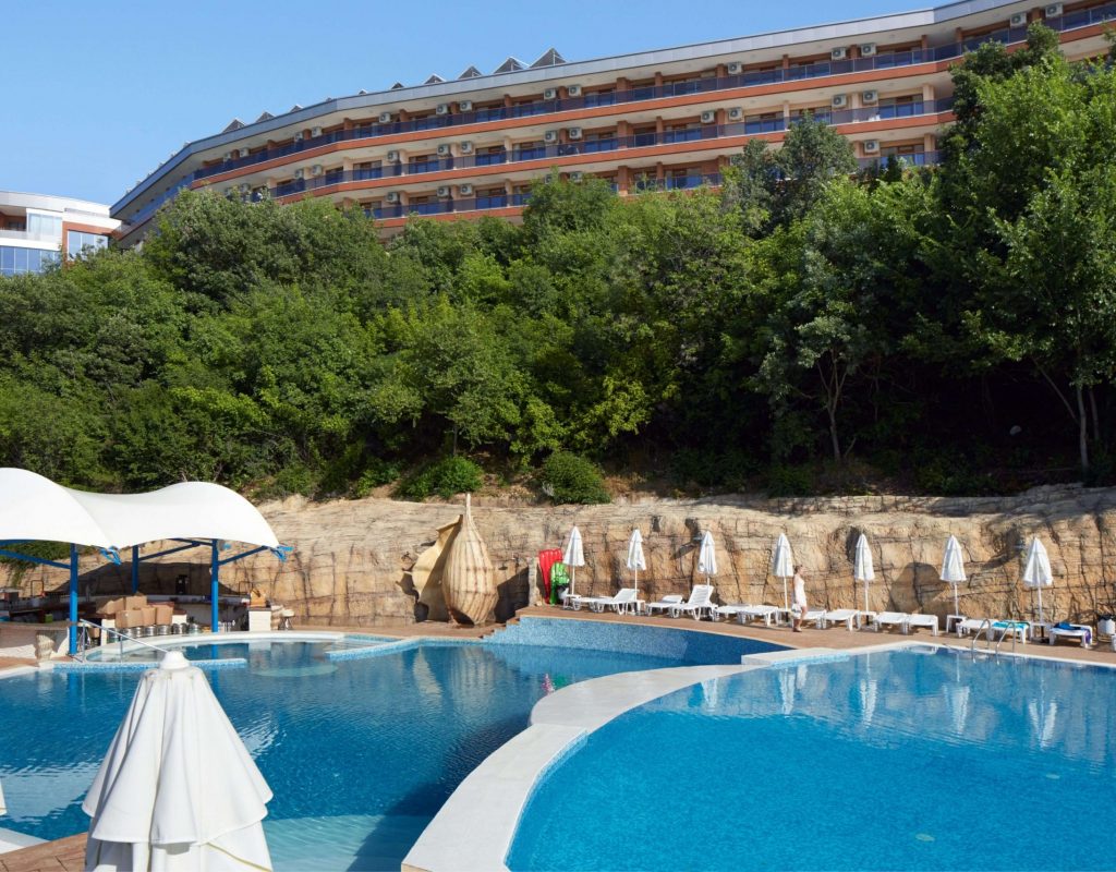 SWIMMING POOL ph7